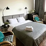 Apartment Solec By The River By Bookinghost Warsaw
