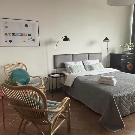 Solec By The River By Bookinghost * Βαρσοβία